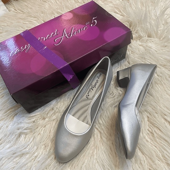 NWT Easy Street Alive 5 Dancing Heels Pumps - Picture 1 of 6